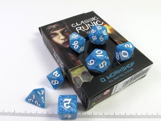 Kocke Classic Runic Dice Set: Glacier & White